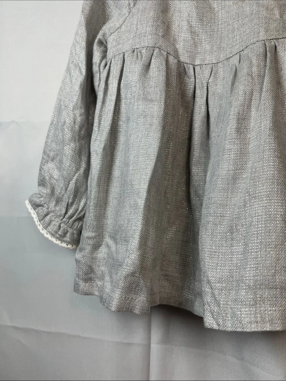 cupcakes & cashmere excellent preowned